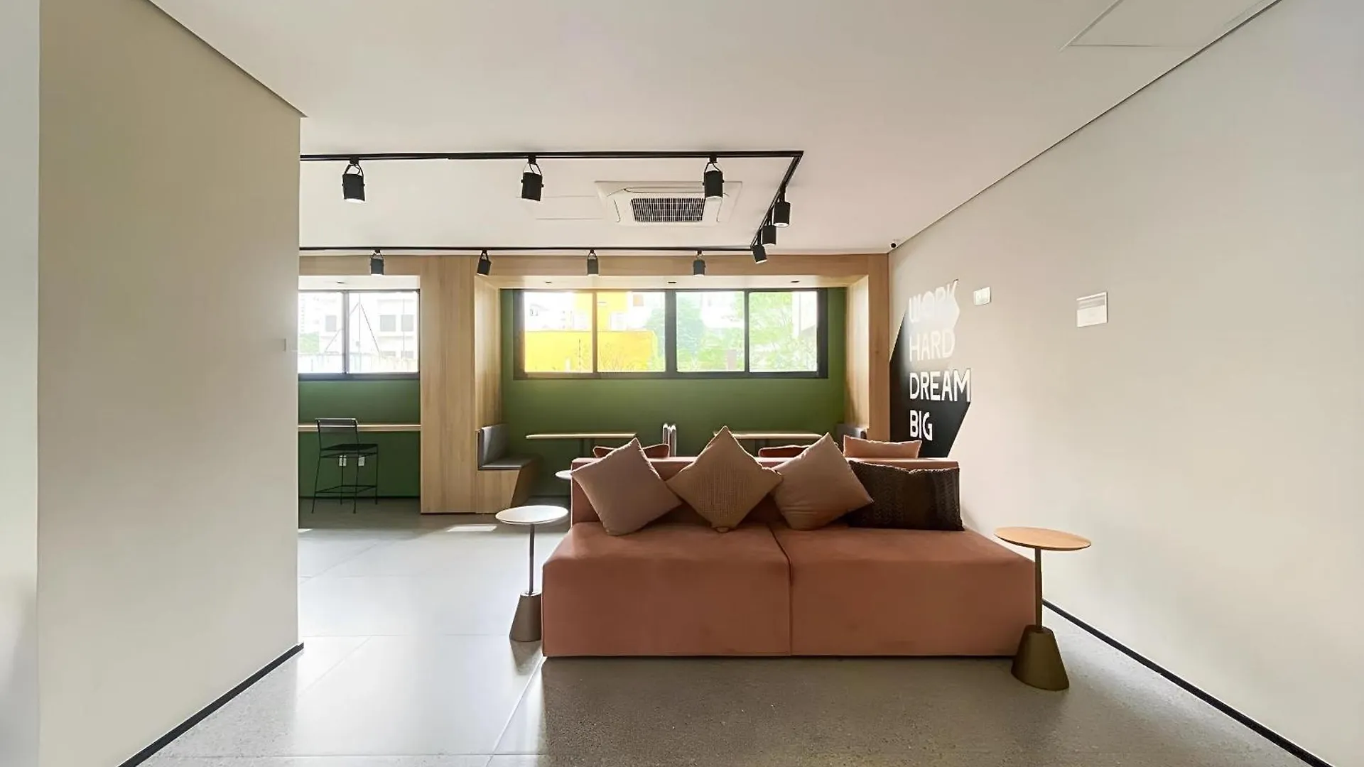 Studio Amplo Com A/C E Piscina No Terraco Sao Paulo 0*,