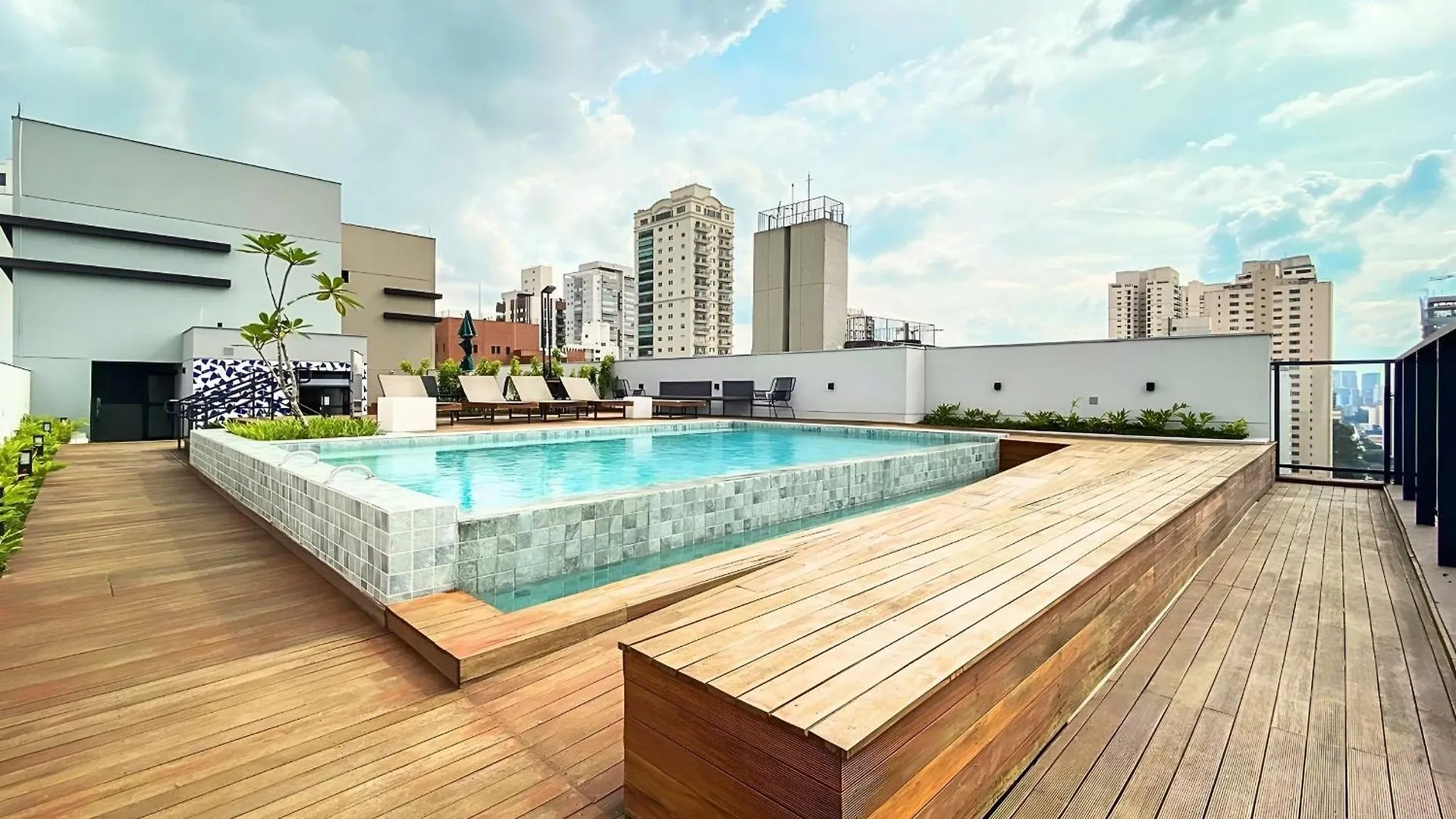 Studio Amplo Com A/C E Piscina No Terraco Sao Paulo